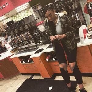 Meet your Posher, Kiara